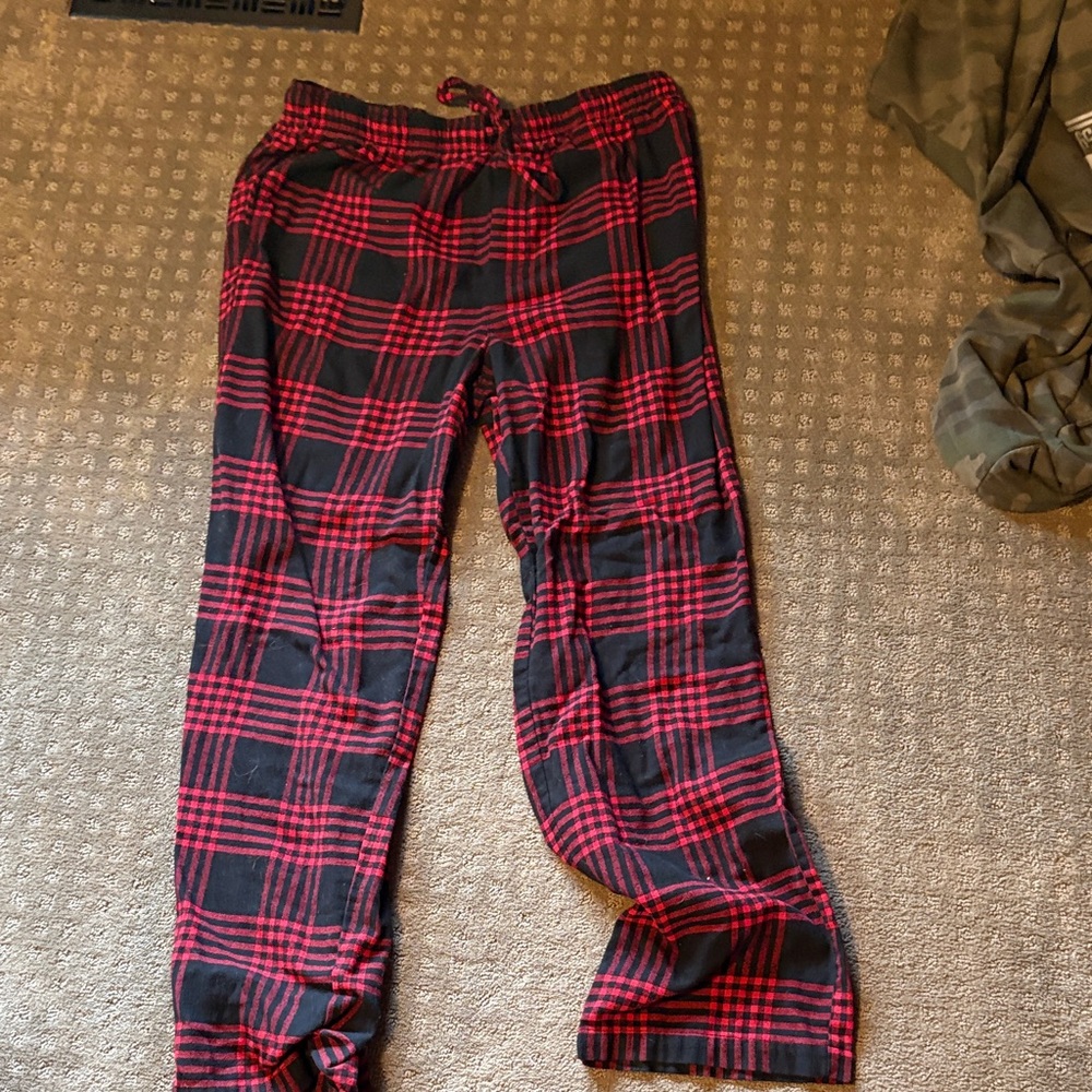 Red and Black Plaid Pajama Pants L tall